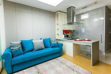 Фото Апартаменты Red Apartments 2720 г. Promyshlennyy 5