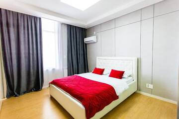 Фото номера Апартаменты с 1 спальней Апартаменты Red Apartments 2720 г. Promyshlennyy 19